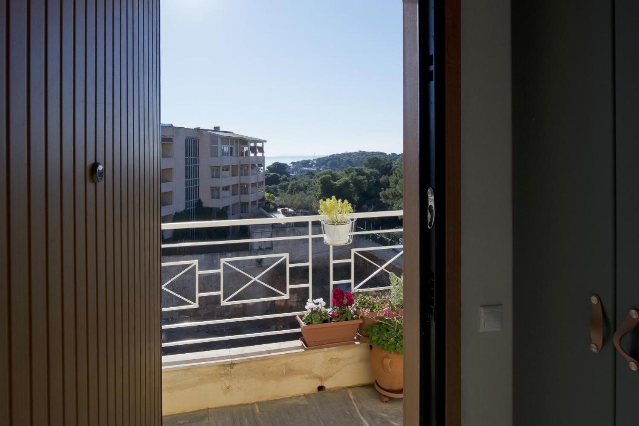 Lucyzen Apartment Athena Bagian luar foto